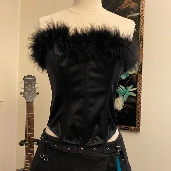 Vintage Y2K Marilyn Monroe by Warner's Black Feather Bustier with NEW Thongs. M. - Picture 1 of 3